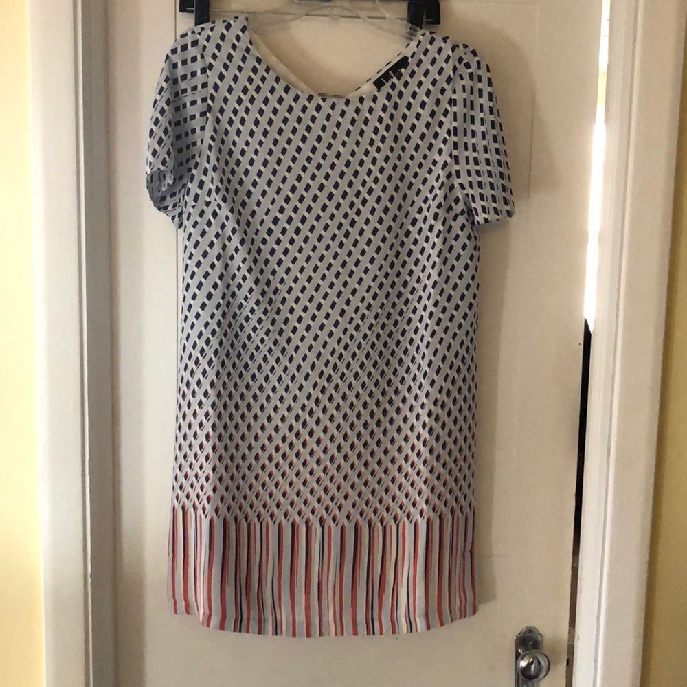 Print shift dress NWT! - Picture 2 of 5